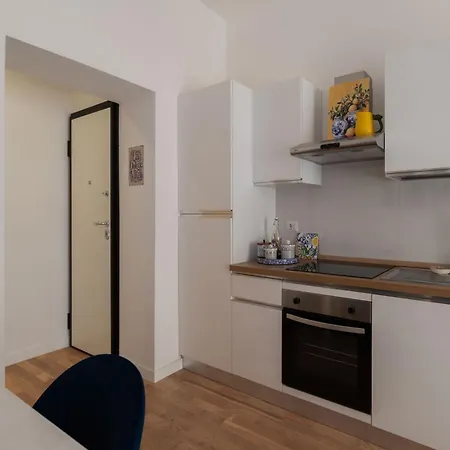 Guesthost - Termini Comfy Blue Apartmán *
