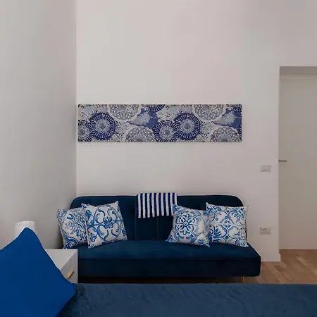 Guesthost - Termini Comfy Blue Řím