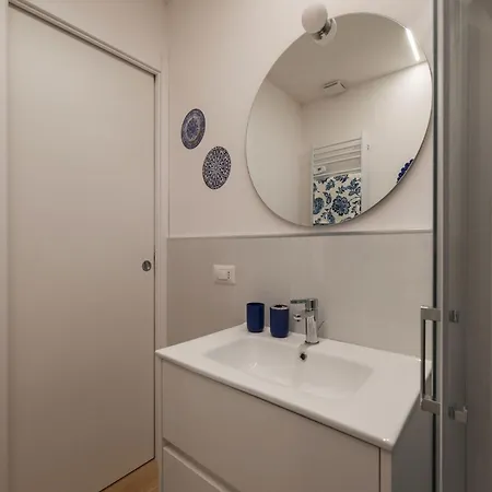 Apartmán Guesthost - Termini Comfy Blue Řím